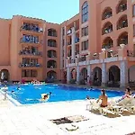 Palazzo 4*